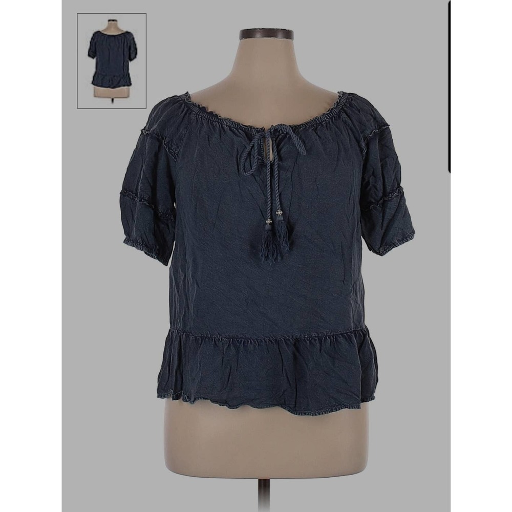 Unique Spectrum short sleeved blouse. EUC. XL.